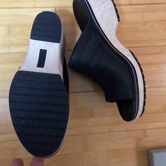 Merrell Slides - Picture 4 of 6